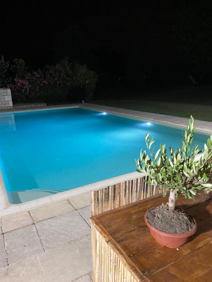 La Bastide Aixoise Avec Piscine Et Jacuzzi Prive Apartment Aix-en-Provence Luaran gambar